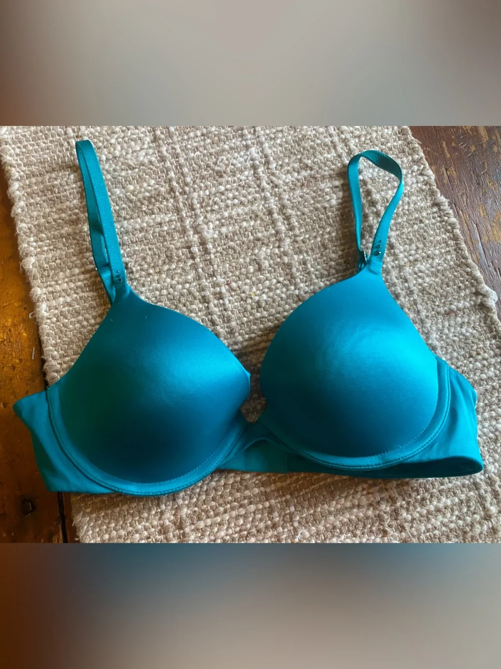 Victoria's Secret Teal Smooth T-Shirt Bra